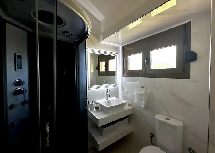 Linda Metochi Agias Kiriakis